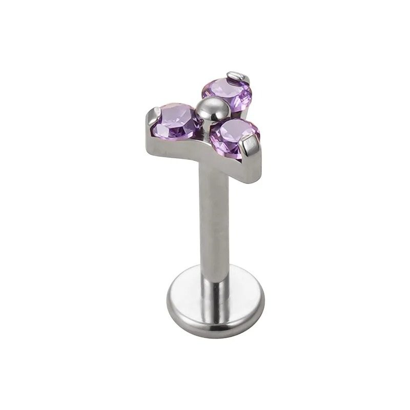 Bijou de labret en titane, triangle pour un style distinctif.