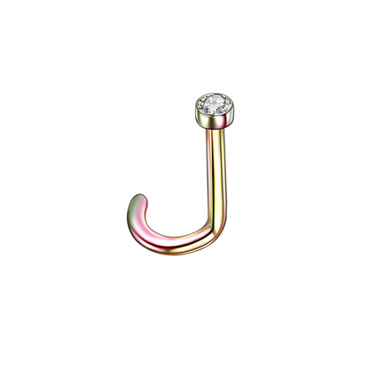 Piercing nez en titane avec zircon, bijou discret et élégant.