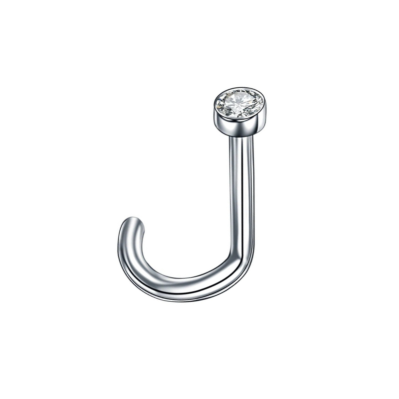 Piercing nez avec zircon en titane, éclat discret mais remarquable.