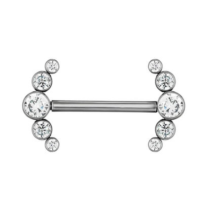 Piercing téton en titane avec zircons, élégance audacieuse.