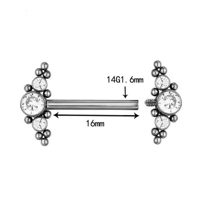 Bijou de téton titane, zircons pour un style scintillant.