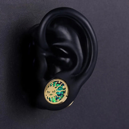 Bijou d'oreille représentant la lune, pour un look nocturne en or