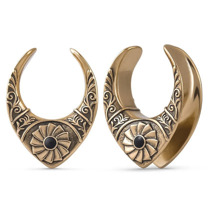 Bijou plug d'oreille design lune fleur en or.